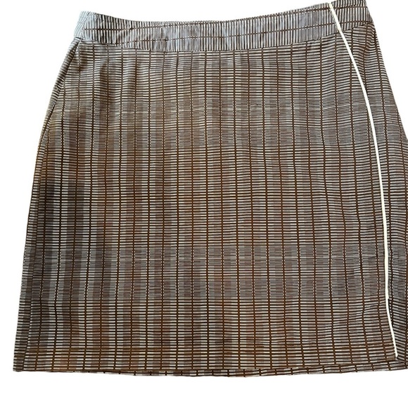Callaway Women’s Golf Skort Size 8 Brown Print with piping - Picture 2 of 6